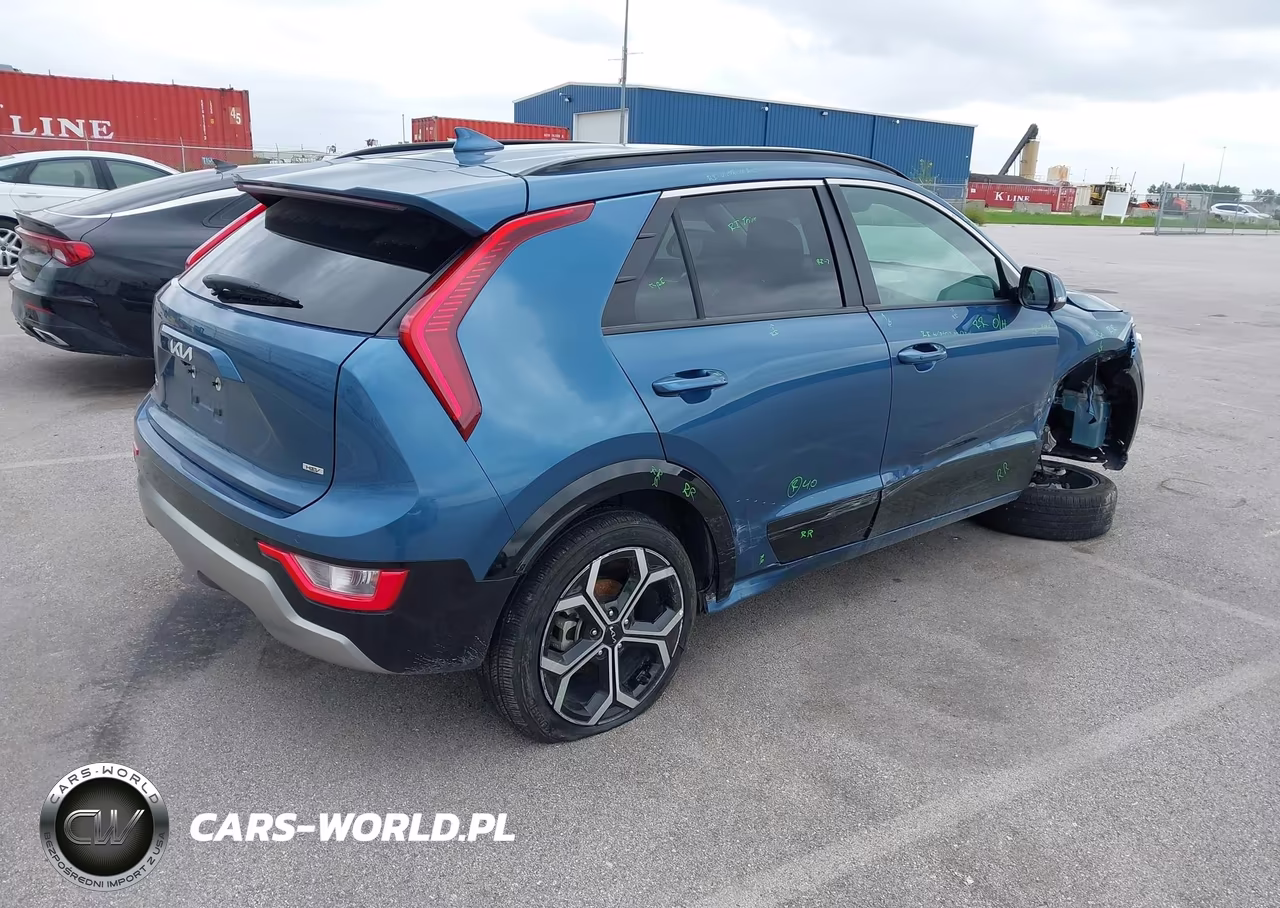 2023 Kia Niro Ex Touring VIN:KNDCR3LE7P5040102 - 4