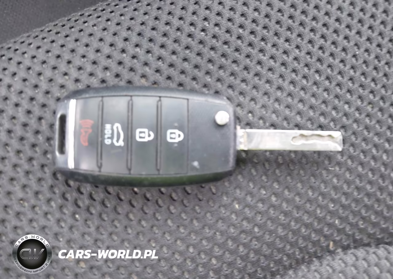 2019 Kia Optima Lx VIN:5XXGT4L33KG323981 - 11