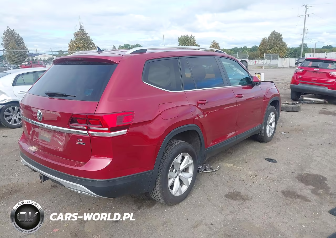 2019 Volkswagen Atlas 3.6L V6 S VIN:1V2GR2CA4KC589025 - 4