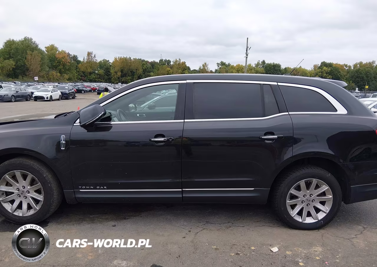 2015 Lincoln Mkt Livery VIN:2LMHJ5NK0FBL03424 - 14