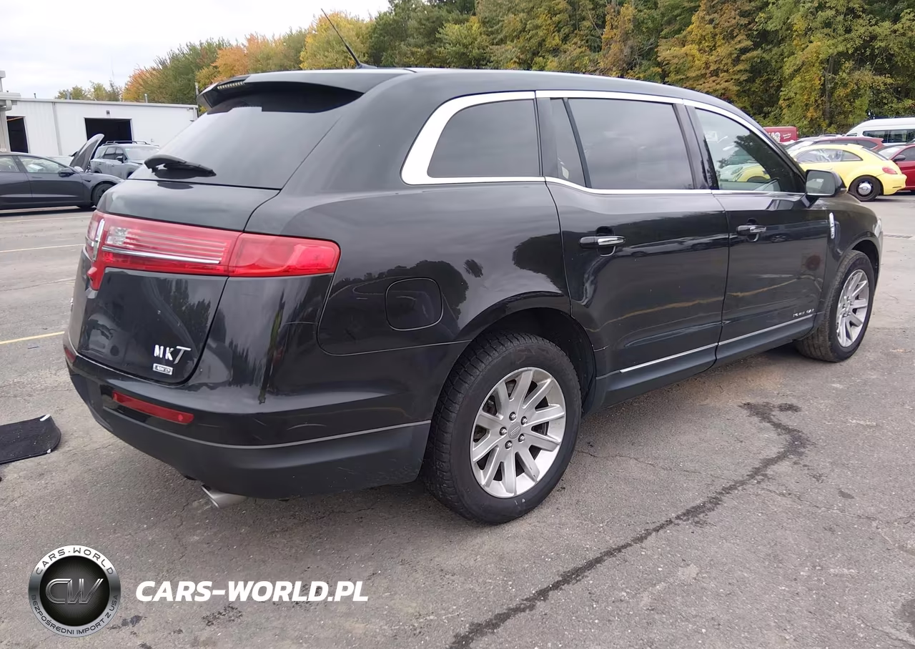 2015 Lincoln Mkt Livery VIN:2LMHJ5NK0FBL03424 - 4