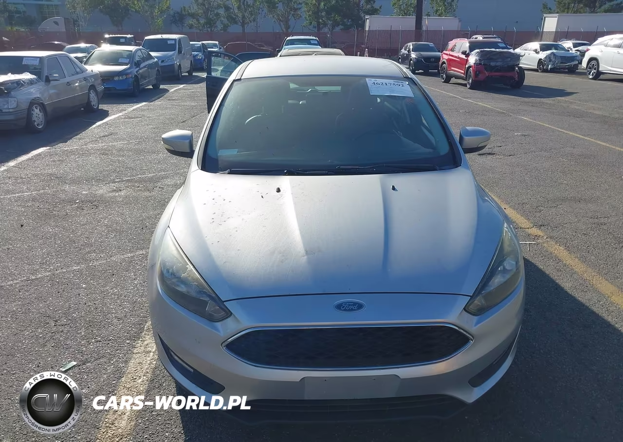 2015 Ford Focus Se VIN:1FADP3K24FL326331 - 6