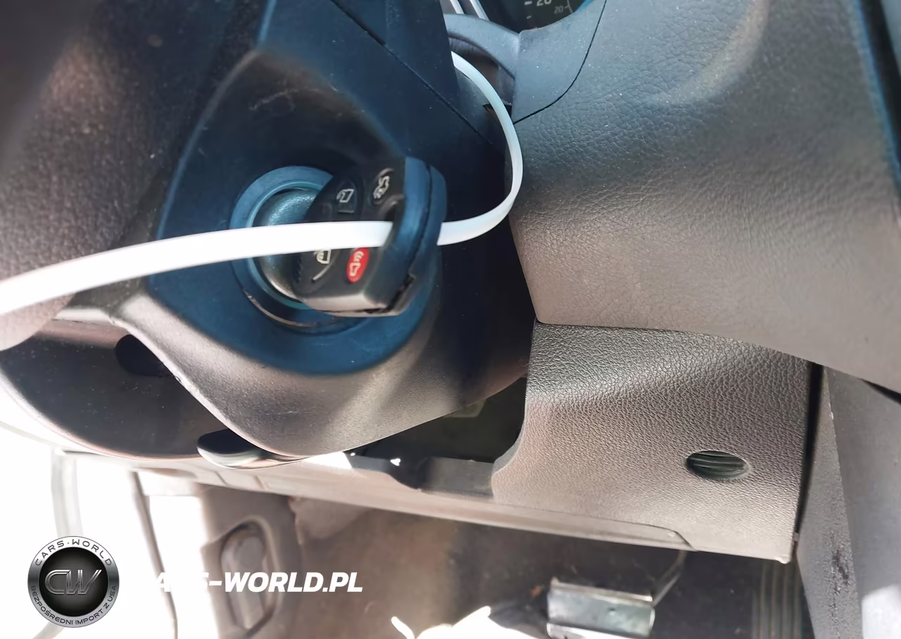2018 Ford Focus Se VIN:1FADP3F29JL267702 - 11