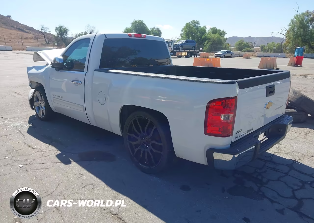 2011 Chevrolet Silverado 1500 Lt VIN:1GCNCSE04BZ377768 - 3