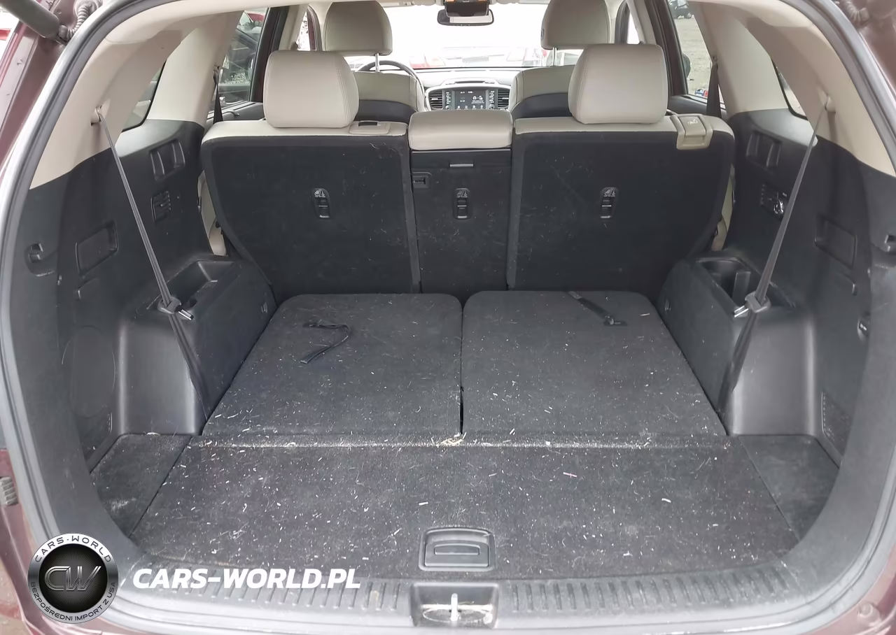2018 Kia Sorento 3.3L Ex VIN:5XYPHDA50JG355402 - 11