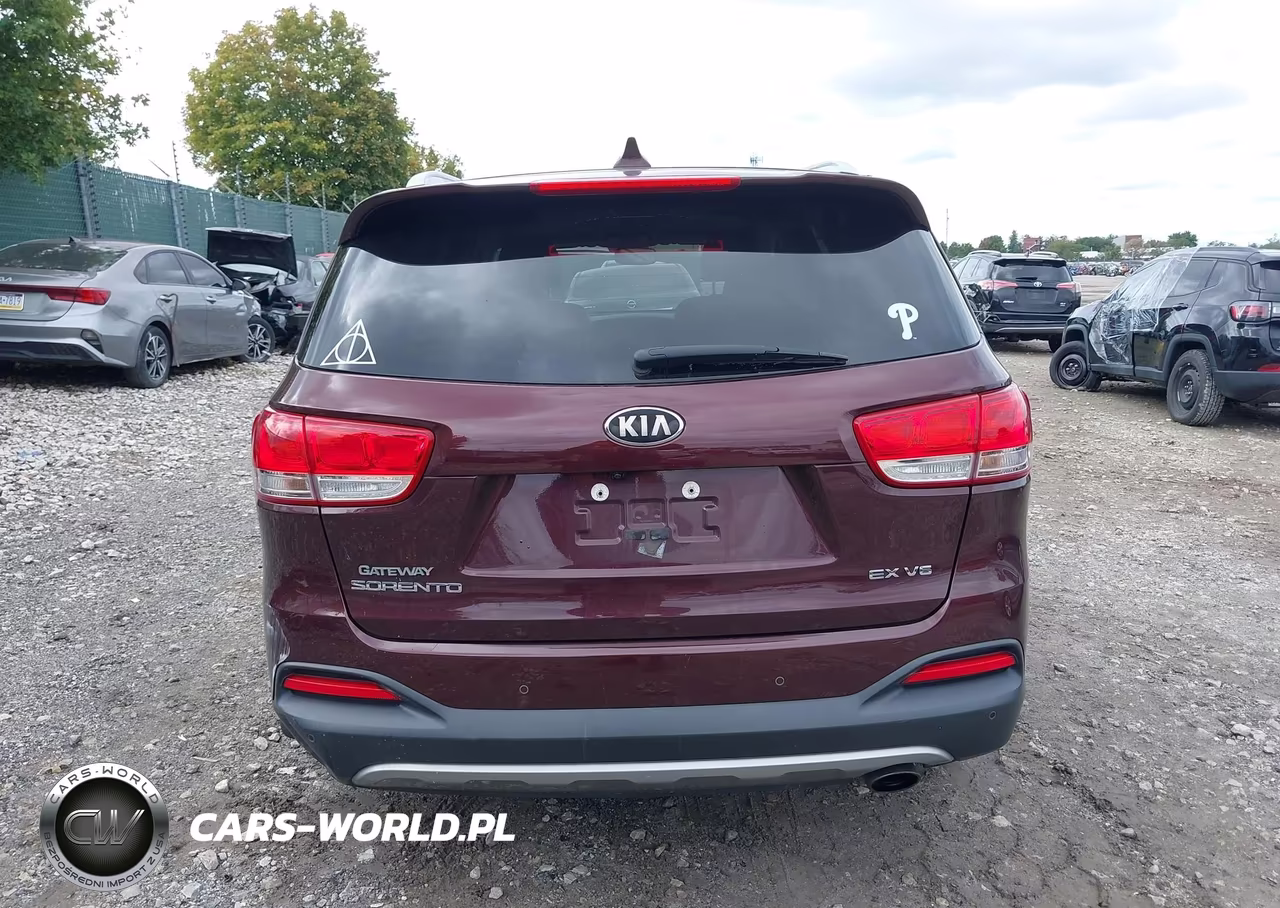 2018 Kia Sorento 3.3L Ex VIN:5XYPHDA50JG355402 - 16