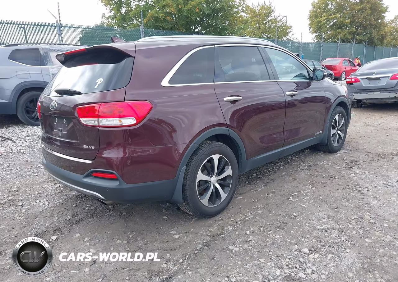 2018 Kia Sorento 3.3L Ex VIN:5XYPHDA50JG355402 - 4
