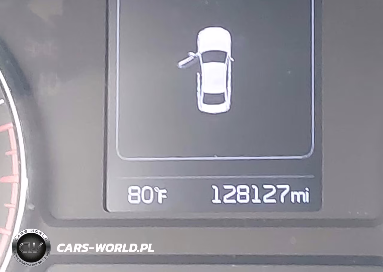 2018 Kia Forte Lx VIN:3KPFK4A74JE274365 - 15