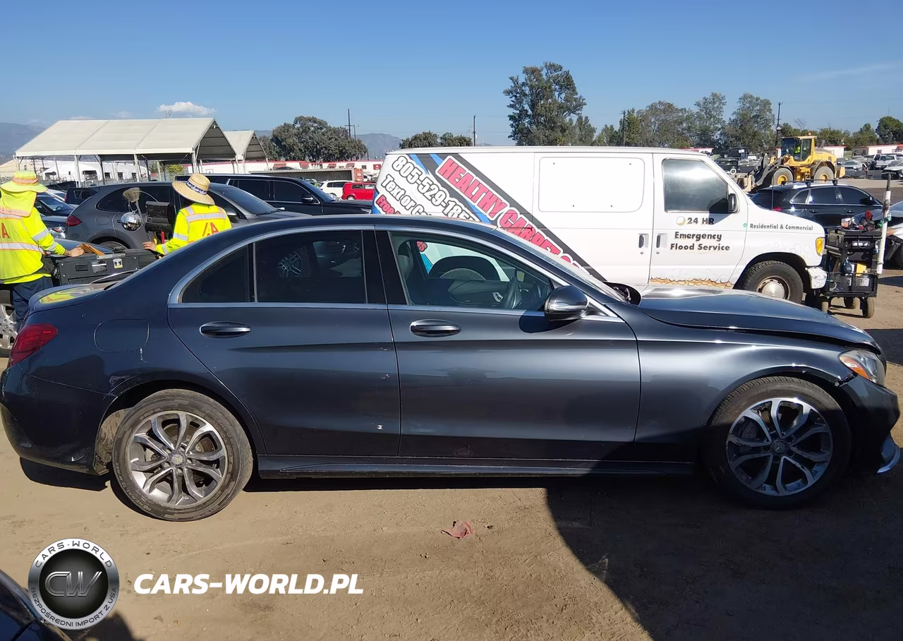 2015 Mercedes-Benz C 300 Sport VIN:55SWF4JB0FU054309 - 13