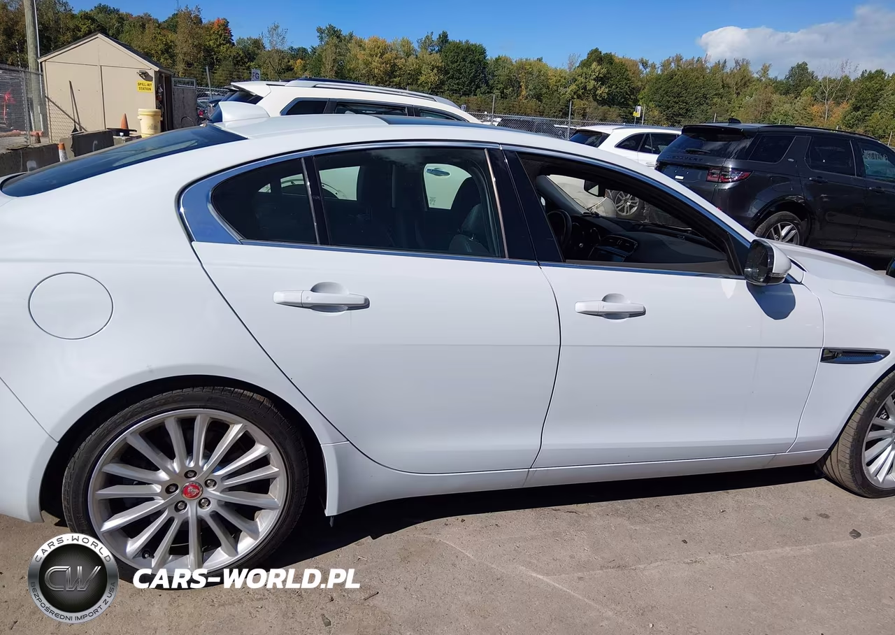 2017 Jaguar Xe 35T First Edition VIN:SAJAN4BVXHA947771 - 14