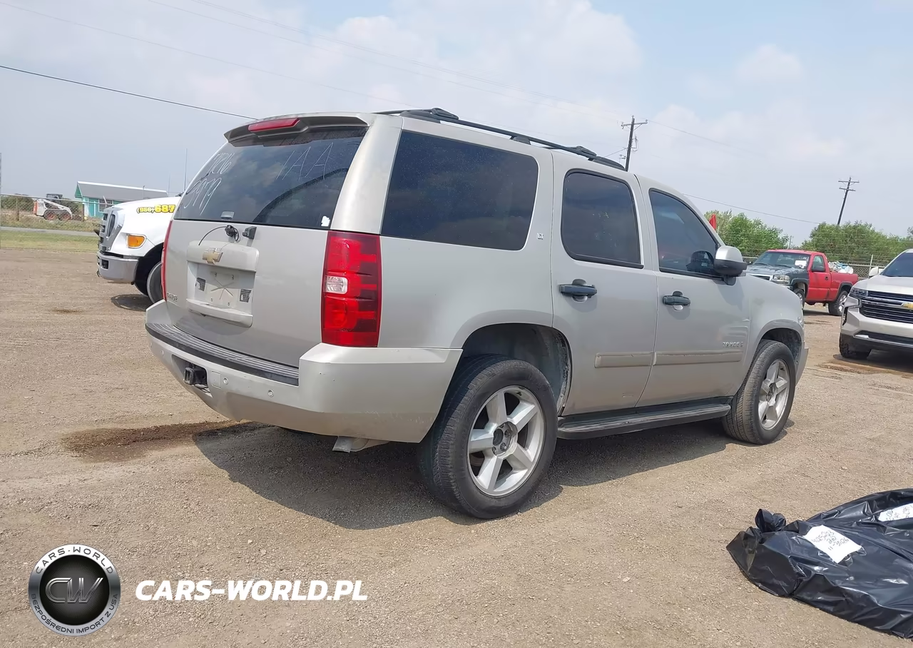 2007 Chevrolet Tahoe Lt VIN:1GNFC13J97R163979 - 4
