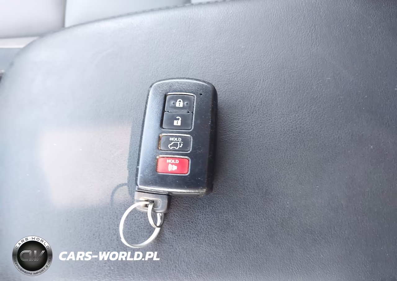 2016 Toyota Rav4 Hybrid Limited VIN:JTMDJREV2GD048660 - 11