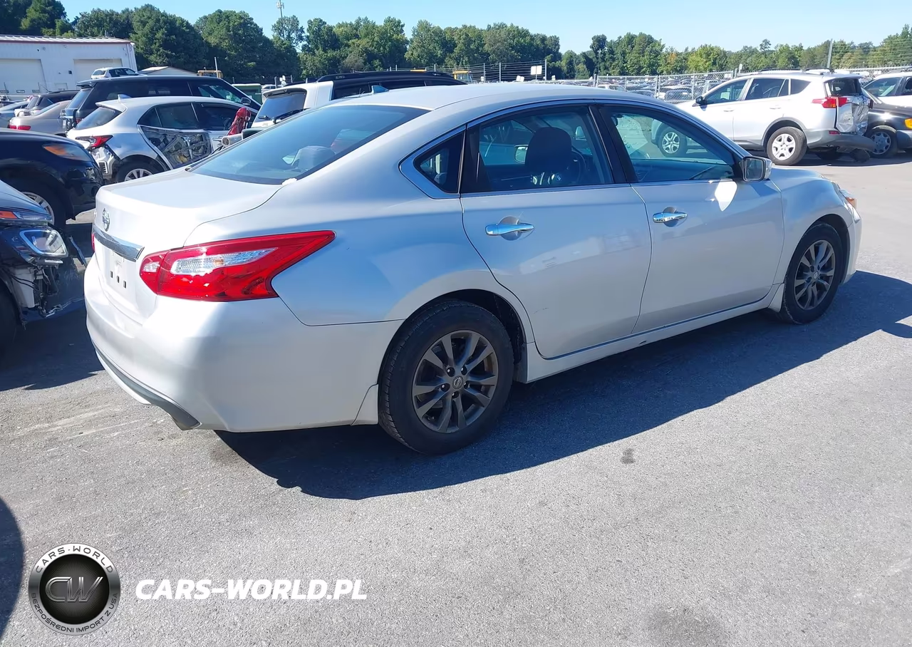 2016 Nissan Altima 2.5 S VIN:1N4AL3AP5GC239440 - 4