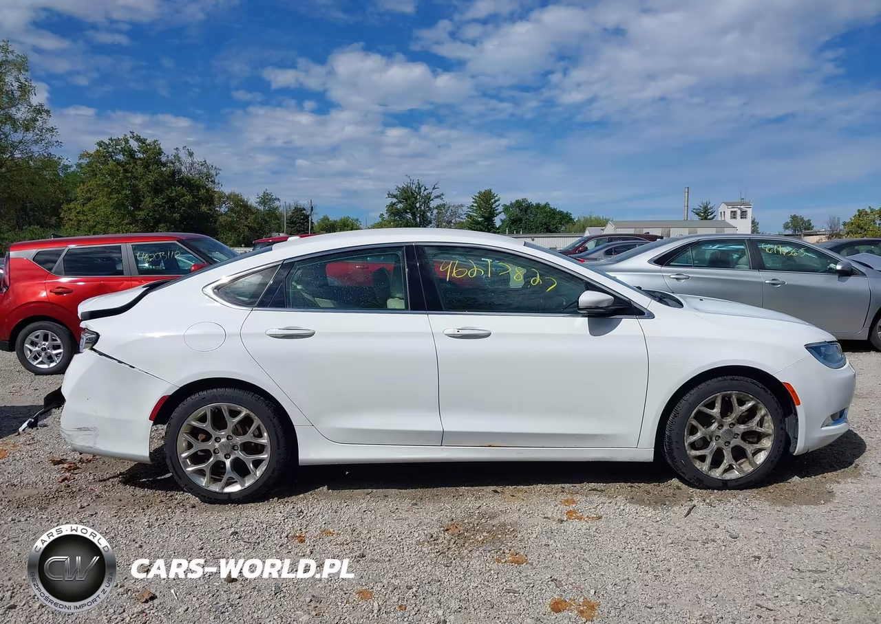 2015 Chrysler 200 C VIN:1C3CCCCG0FN733406 - 14