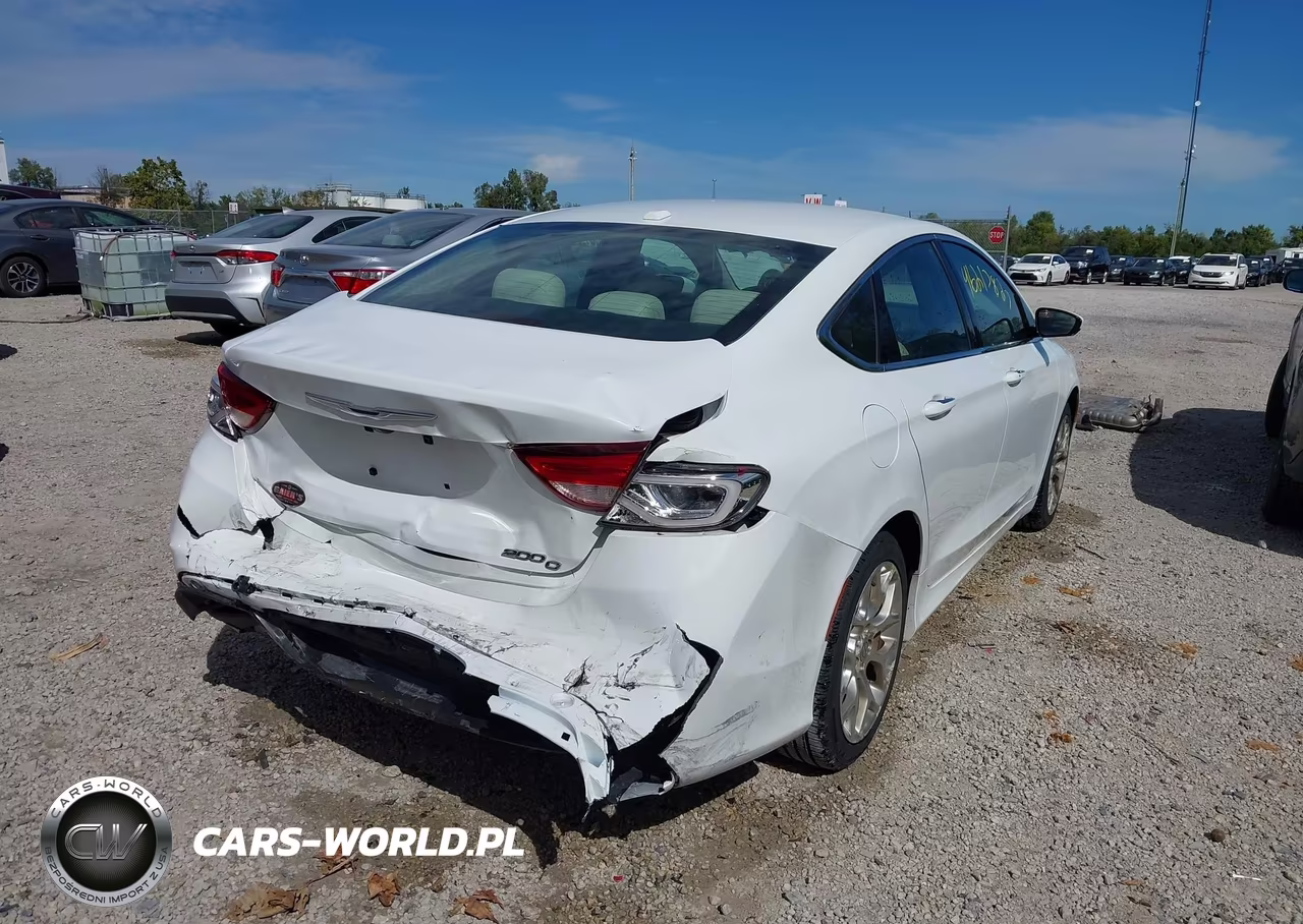 2015 Chrysler 200 C VIN:1C3CCCCG0FN733406 - 4