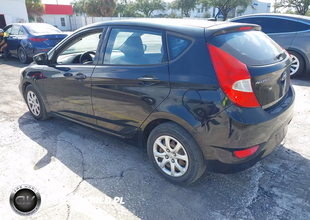 2014 Hyundai Accent Gs VIN:KMHCT5AE0EU188607 - 3