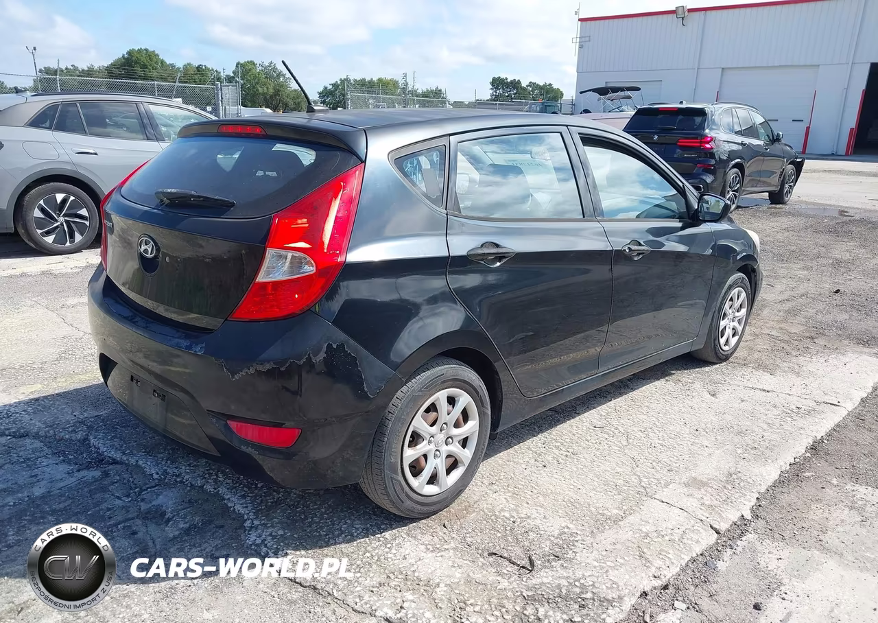 2014 Hyundai Accent Gs VIN:KMHCT5AE0EU188607 - 4