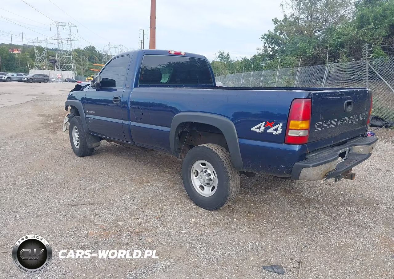 2002 Chevrolet Silverado 2500Hd VIN:1GCHK24U22E146198 - 3