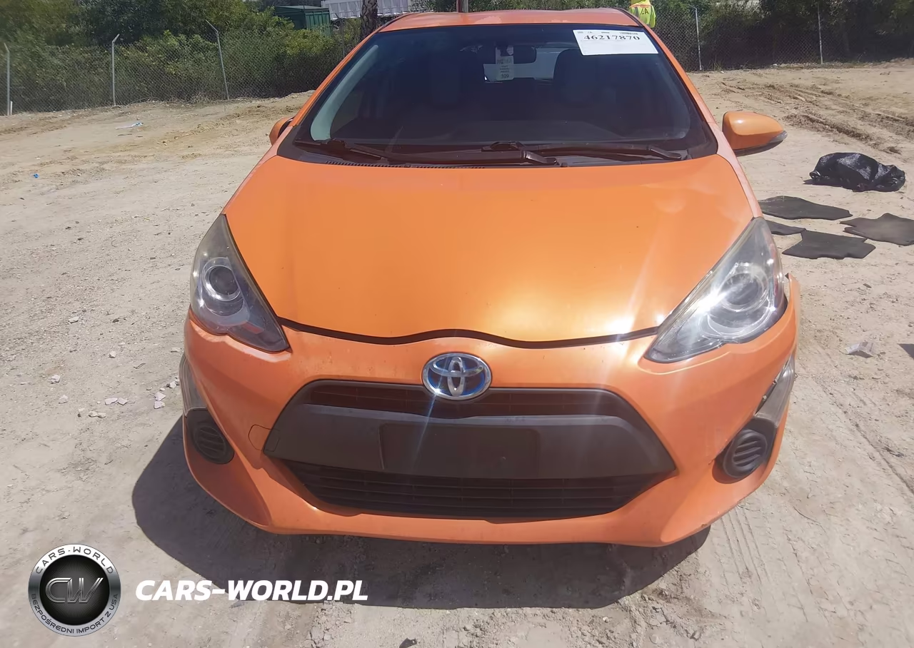 2015 Toyota Prius C One VIN:JTDKDTB36F1099173 - 12