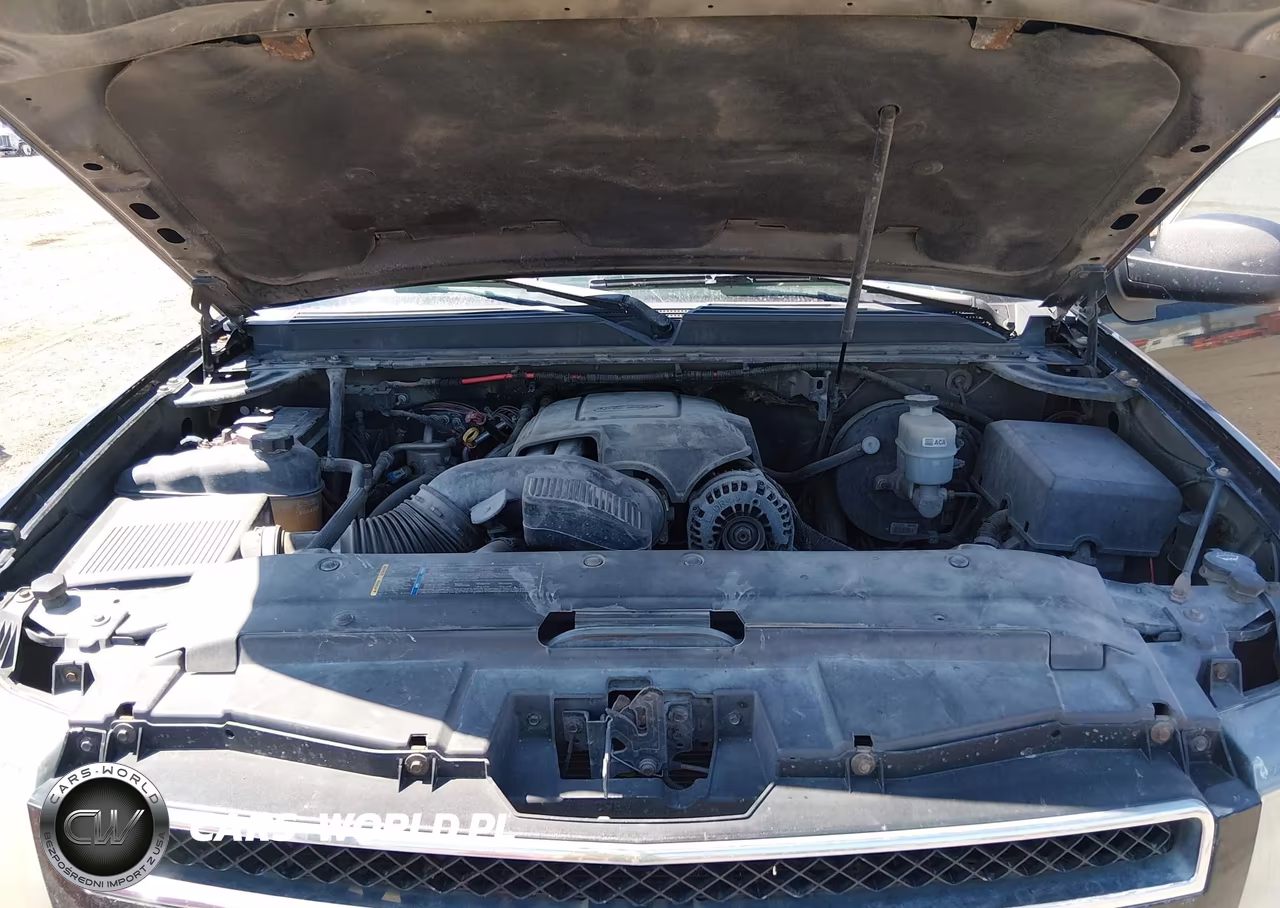 2007 Chevrolet Tahoe Ls VIN:1GNFC13C57R405281 - 10