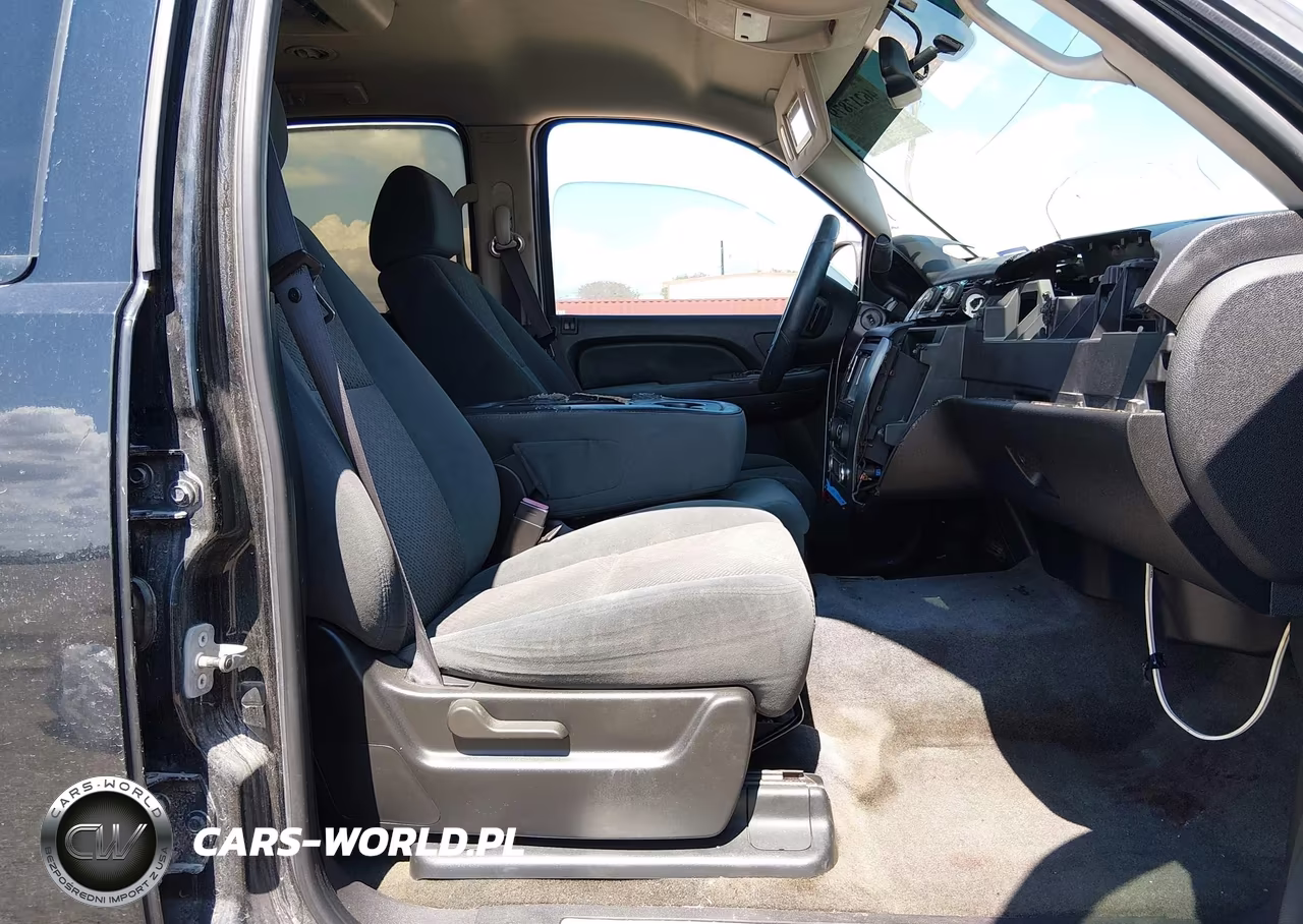 2007 Chevrolet Tahoe Ls VIN:1GNFC13C57R405281 - 5