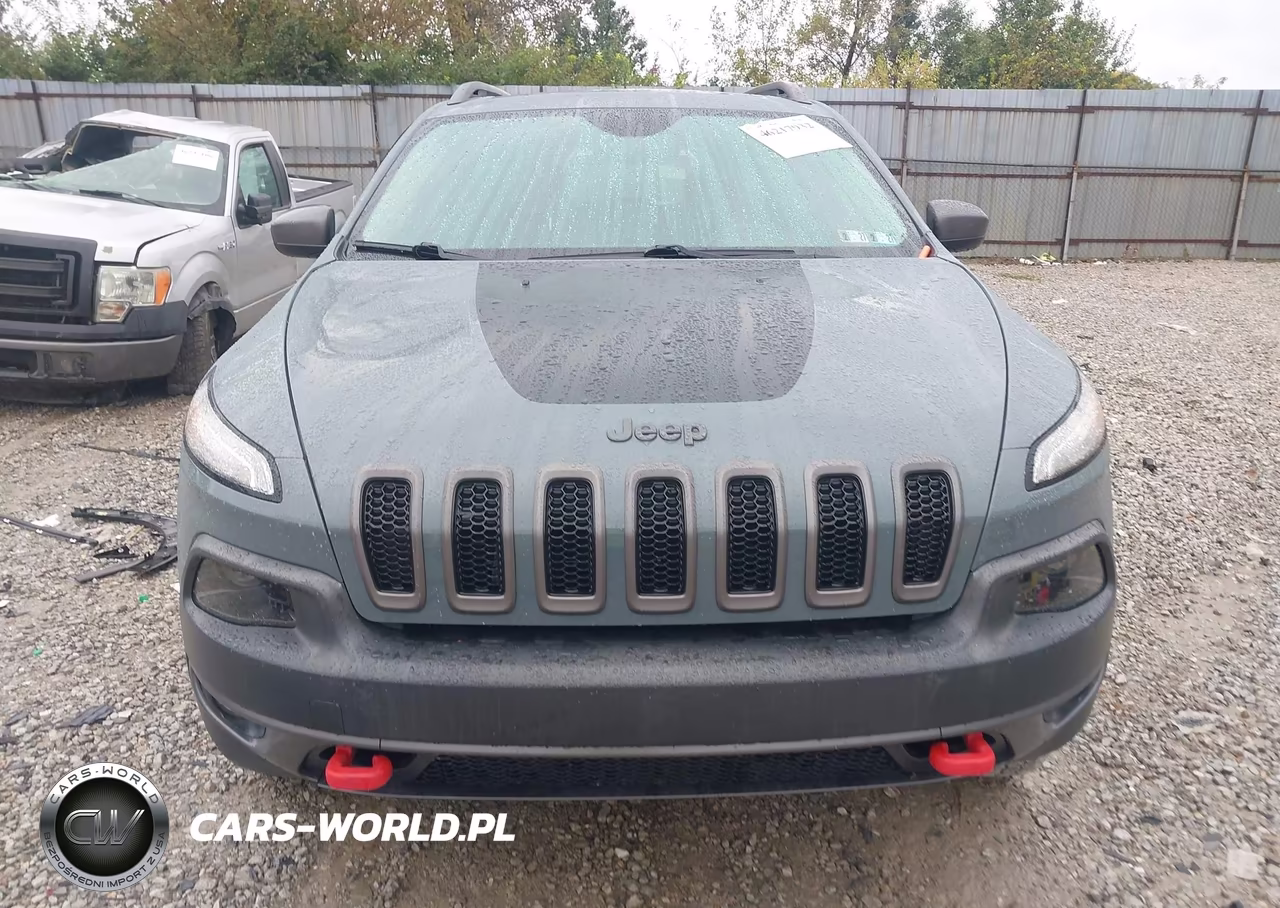 2015 Jeep Cherokee Trailhawk VIN:1C4PJMBS2FW556978 - 12