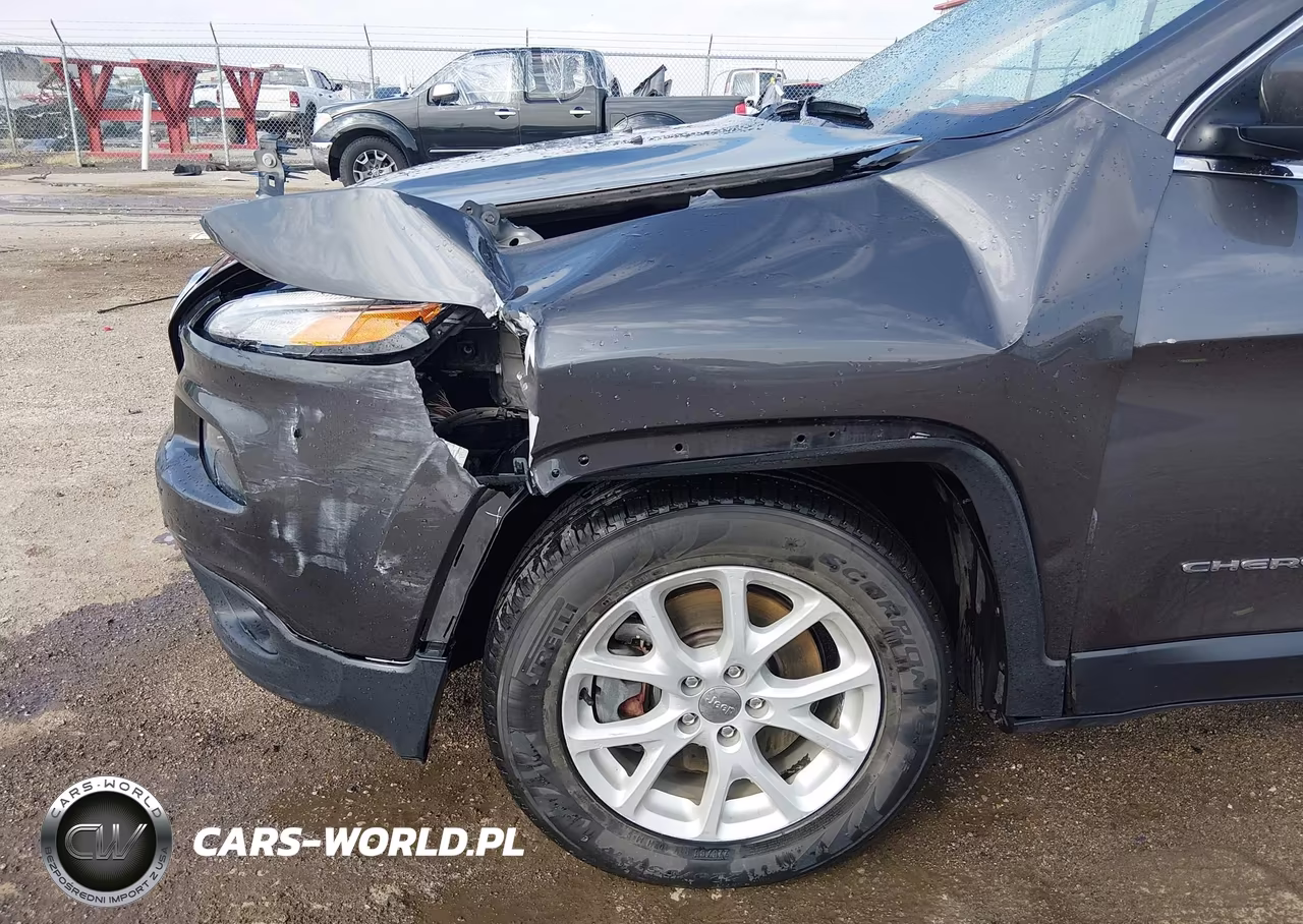 2016 Jeep Cherokee Latitude VIN:1C4PJMCB1GW300735 - 6
