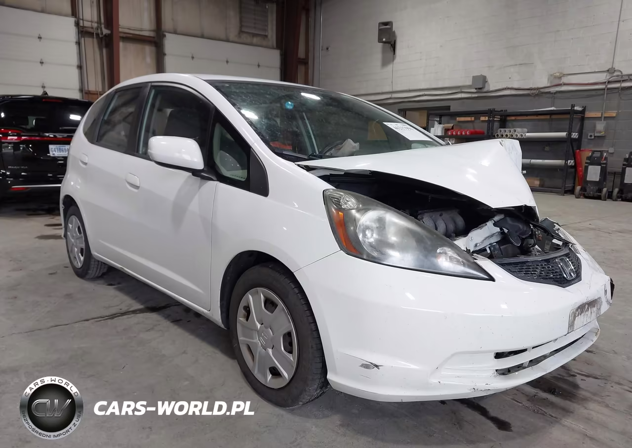 2013 Honda Fit VIN:JHMGE8H39DC024104 - 1