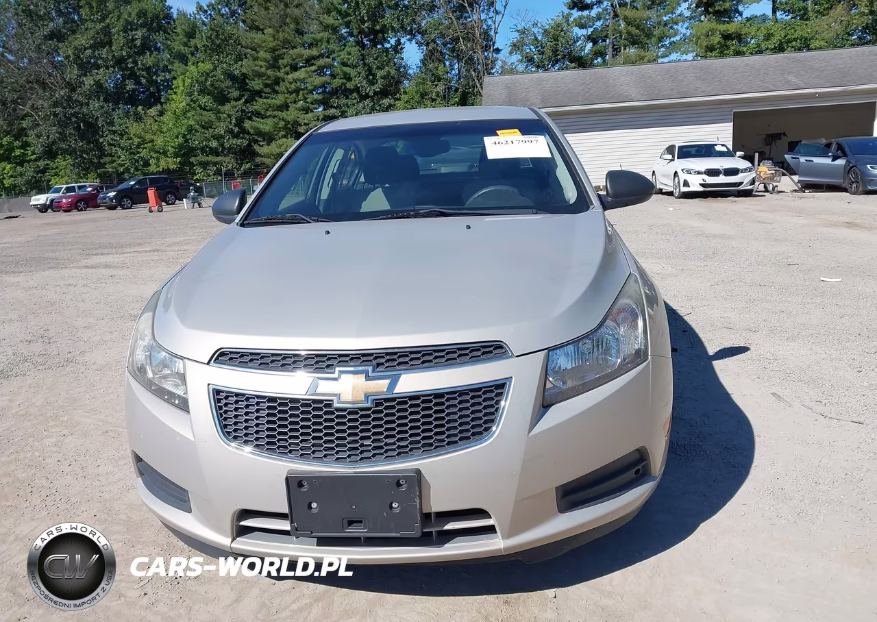2012 Chevrolet Cruze Ls VIN:1G1PC5SH8C7252833 - 13