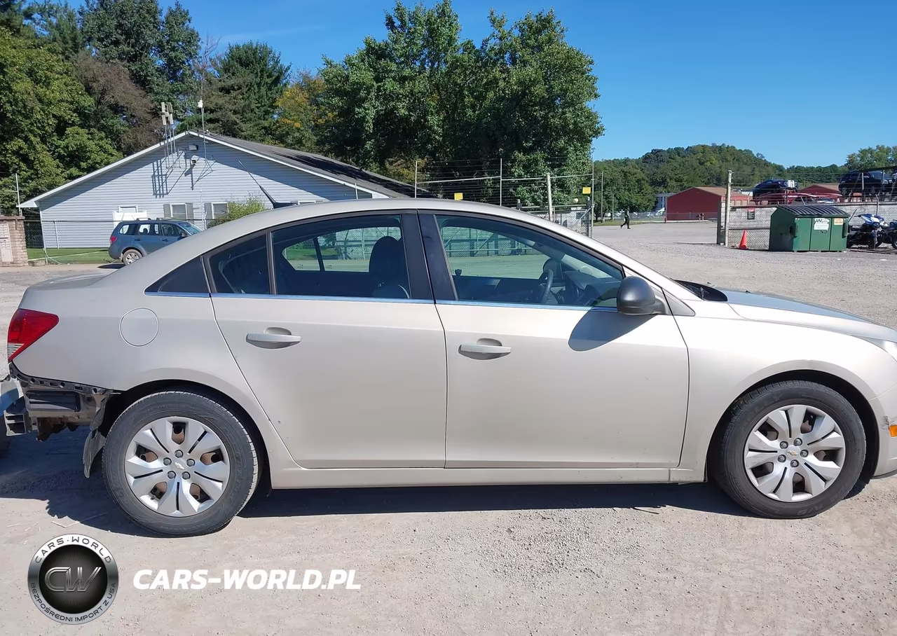 2012 Chevrolet Cruze Ls VIN:1G1PC5SH8C7252833 - 14