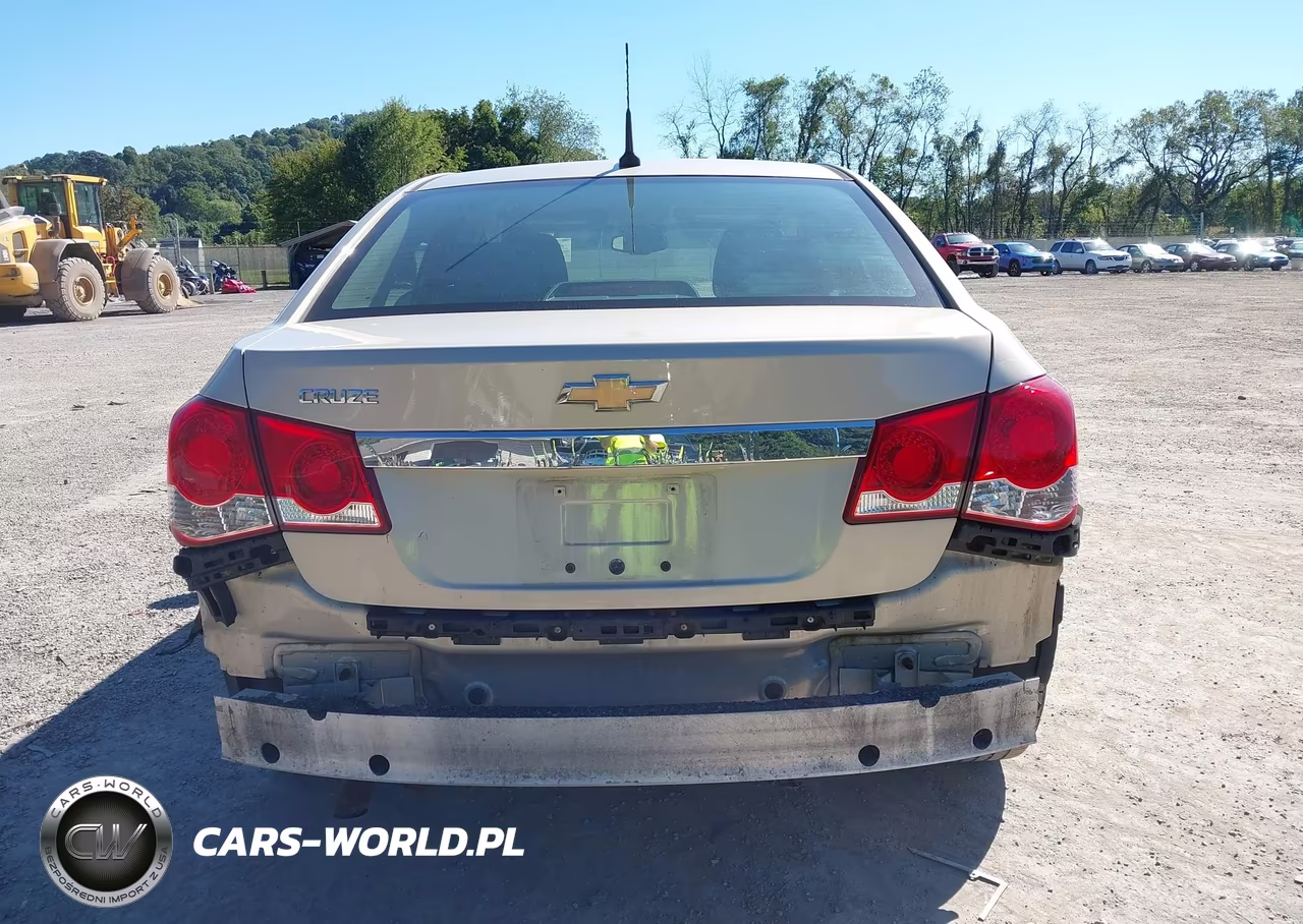2012 Chevrolet Cruze Ls VIN:1G1PC5SH8C7252833 - 17