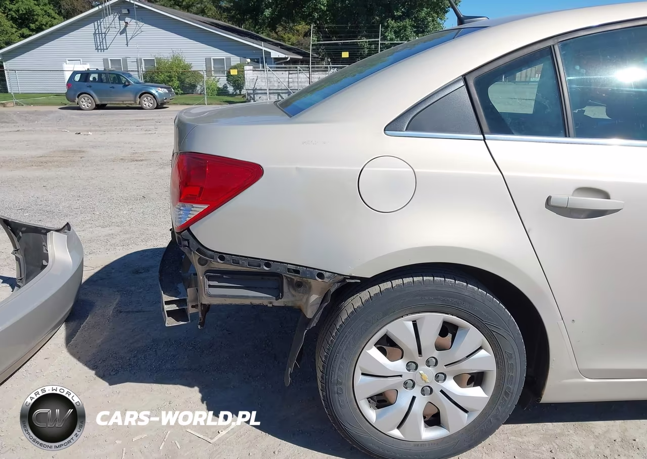 2012 Chevrolet Cruze Ls VIN:1G1PC5SH8C7252833 - 19