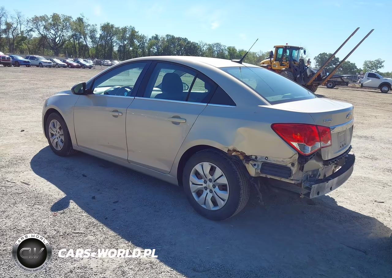 2012 Chevrolet Cruze Ls VIN:1G1PC5SH8C7252833 - 3