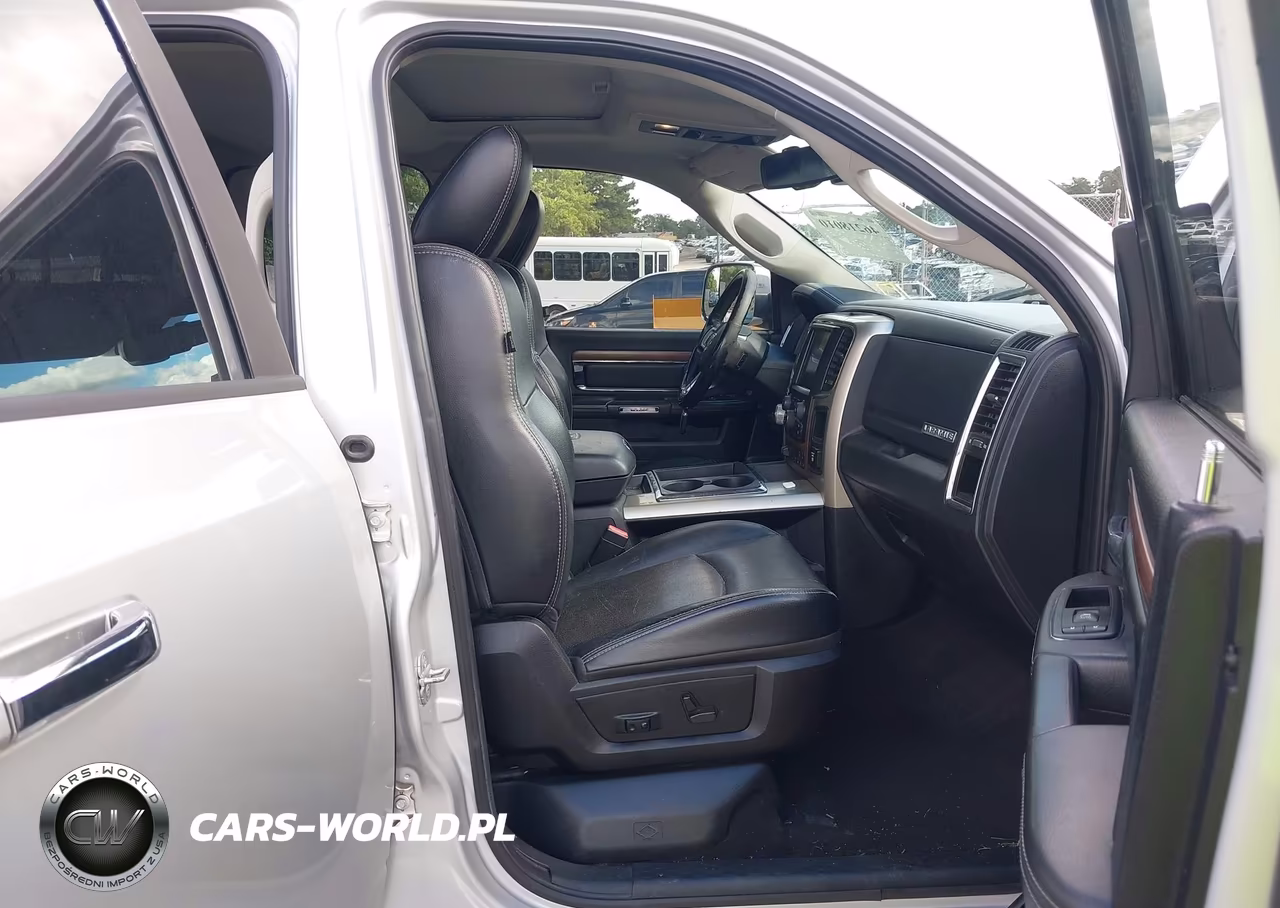 2014 Ram 1500 Laramie VIN:1C6RR7JT8ES133428 - 5