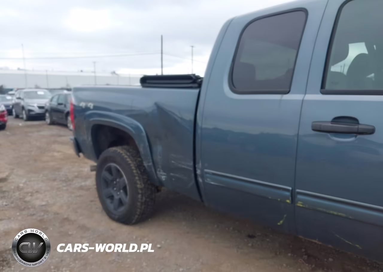 2010 Chevrolet Silverado 1500 Ls VIN:1GCSKREA9AZ277025 - 6