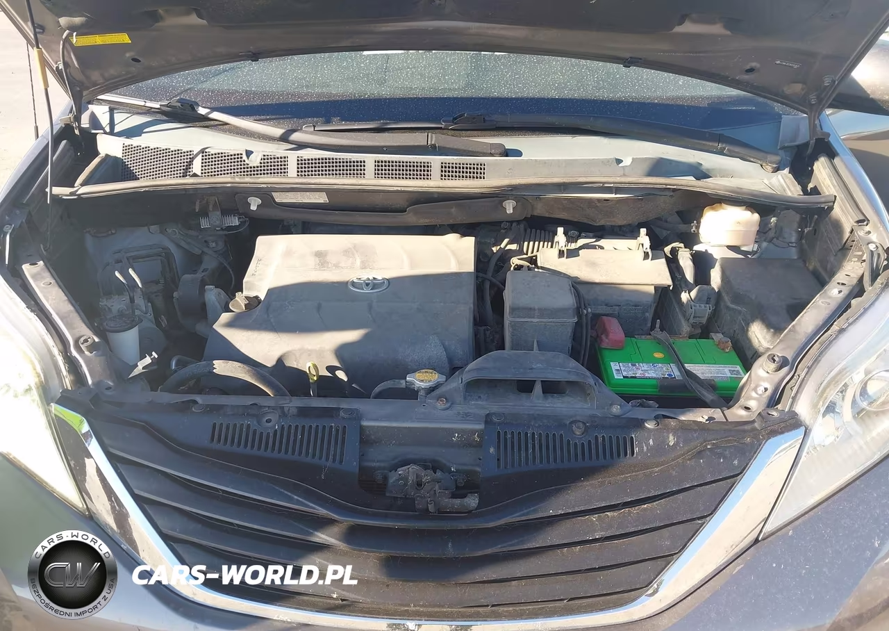 2013 Toyota Sienna Le VIN:5TDKK3DC9DS381620 - 10