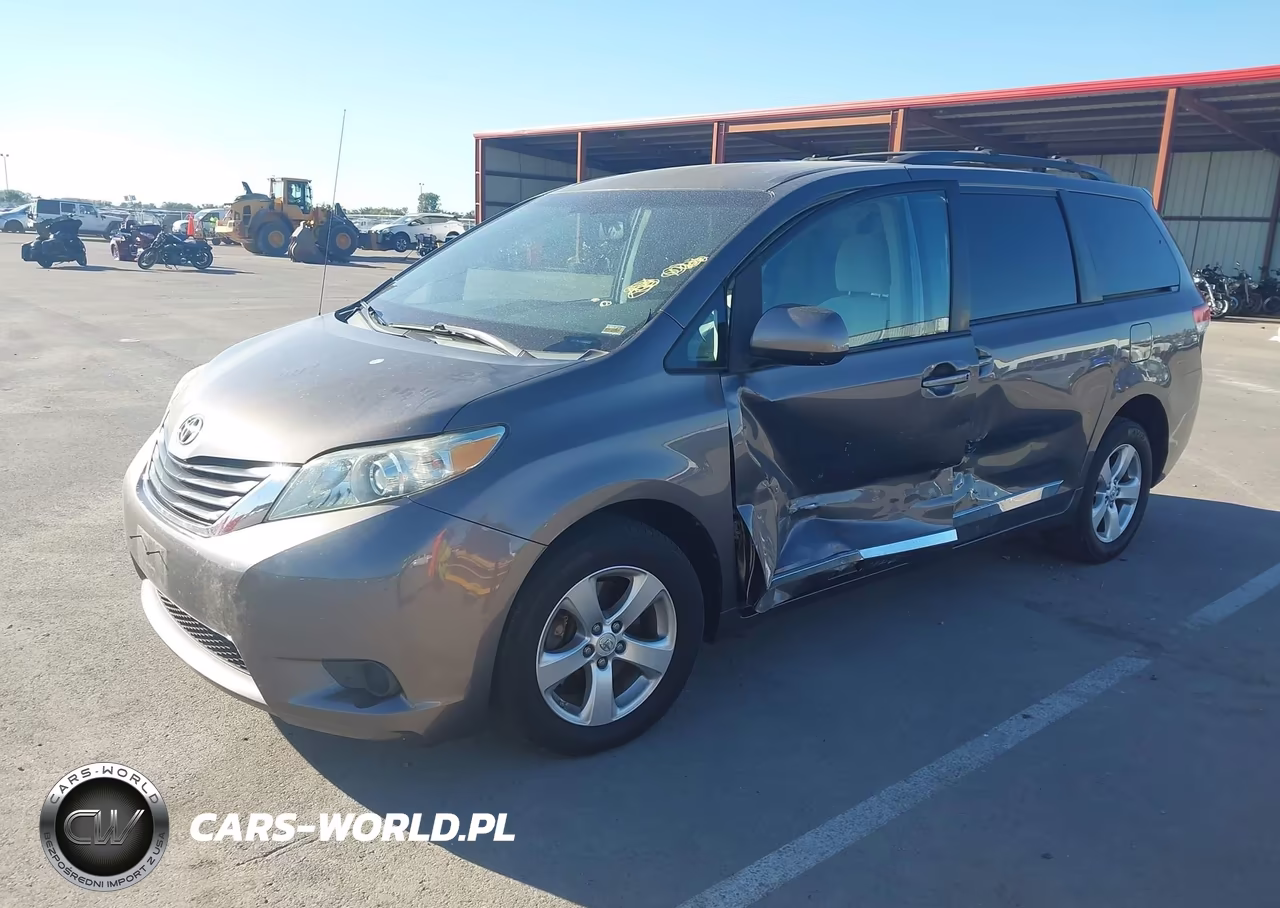 2013 Toyota Sienna Le VIN:5TDKK3DC9DS381620 - 2