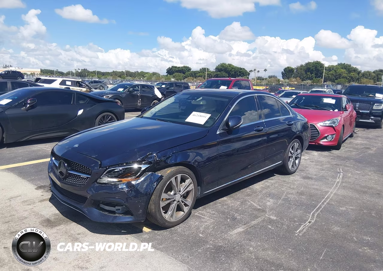 2016 Mercedes-Benz C 300 VIN:55SWF4JB3GU131725 - 2