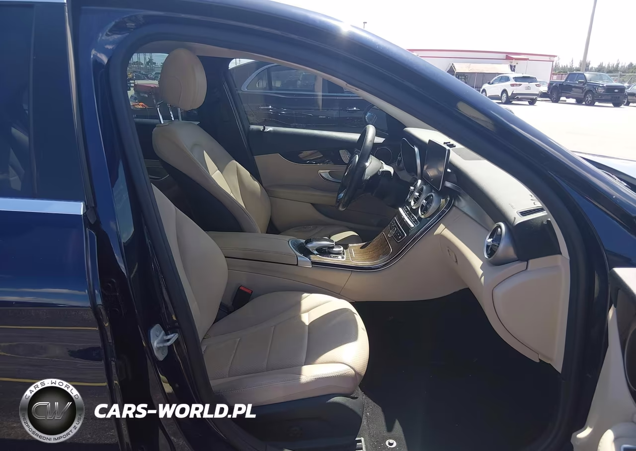 2016 Mercedes-Benz C 300 VIN:55SWF4JB3GU131725 - 5