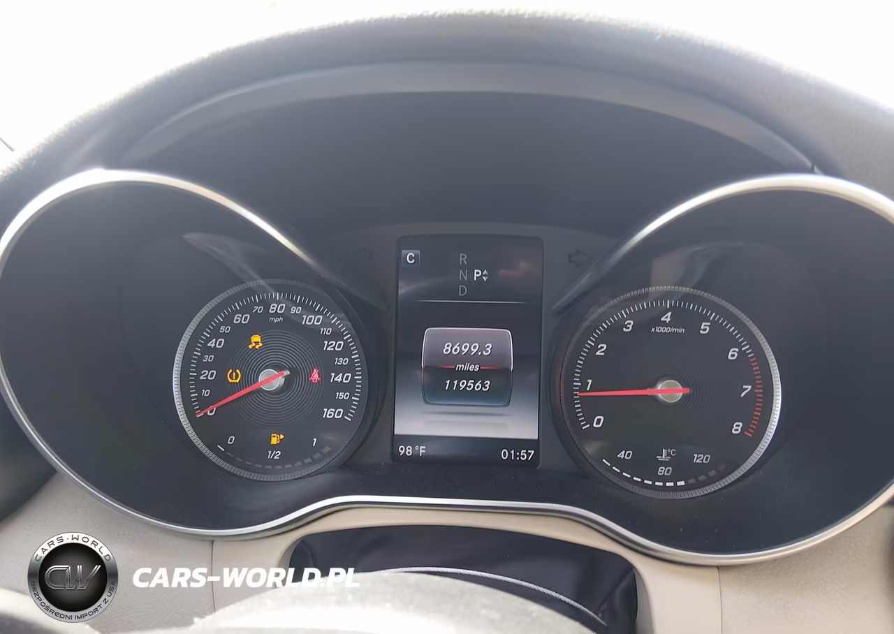 2016 Mercedes-Benz C 300 VIN:55SWF4JB3GU131725 - 7