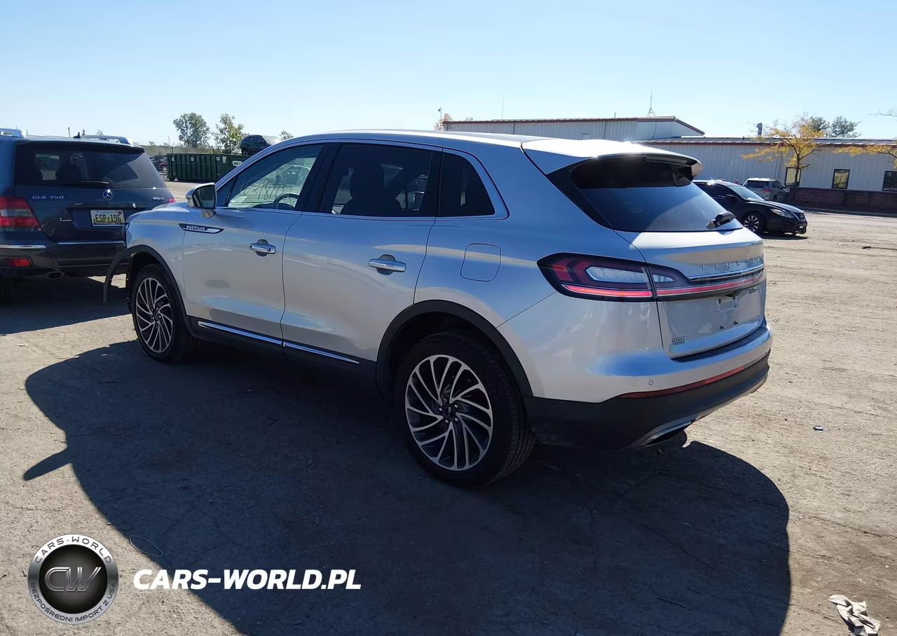 2019 Lincoln Nautilus Reserve VIN:2LMPJ8L91KBL63168 - 3