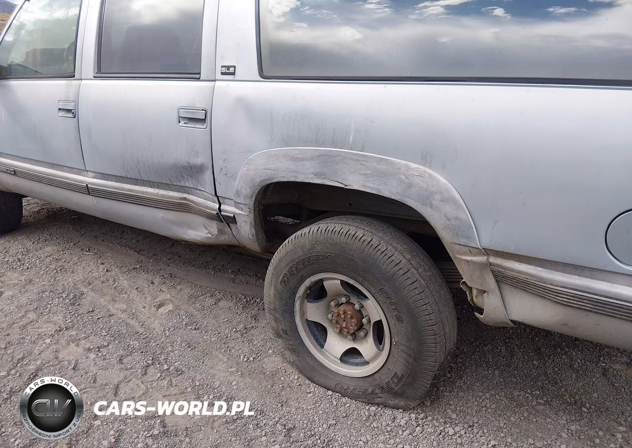 1994 GMC Suburban K2500 VIN:1GKGK26N6RJ706277 - 6