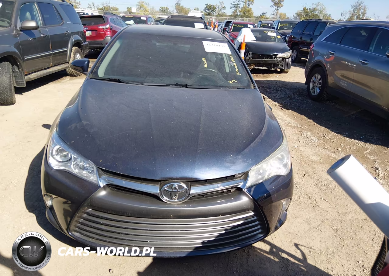 2016 Toyota Camry Le VIN:4T4BF1FK1GR563536 - 12