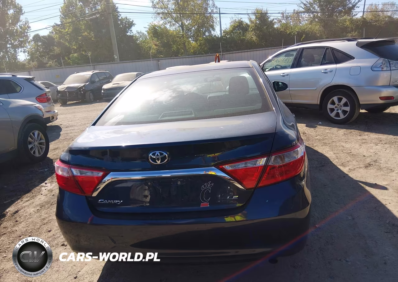 2016 Toyota Camry Le VIN:4T4BF1FK1GR563536 - 16