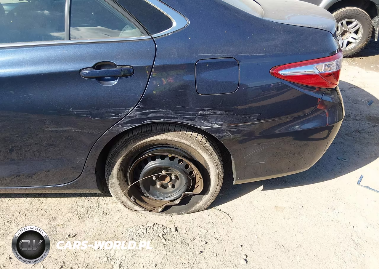 2016 Toyota Camry Le VIN:4T4BF1FK1GR563536 - 6