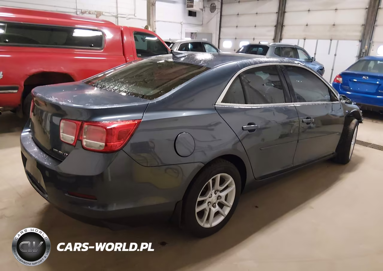 2015 Chevrolet Malibu 1Lt VIN:1G11C5SL7FF212439 - 4