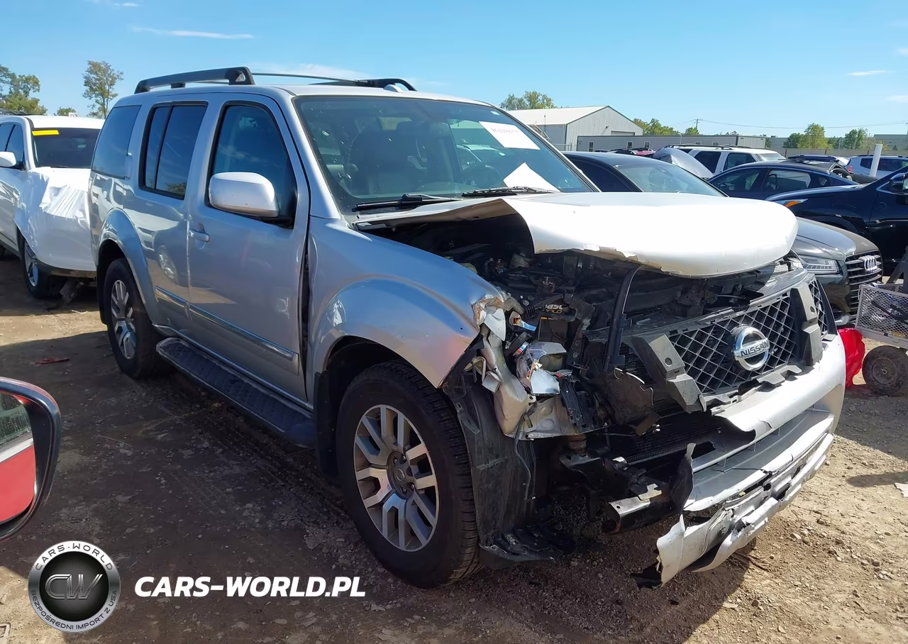 2010 Nissan Pathfinder Le