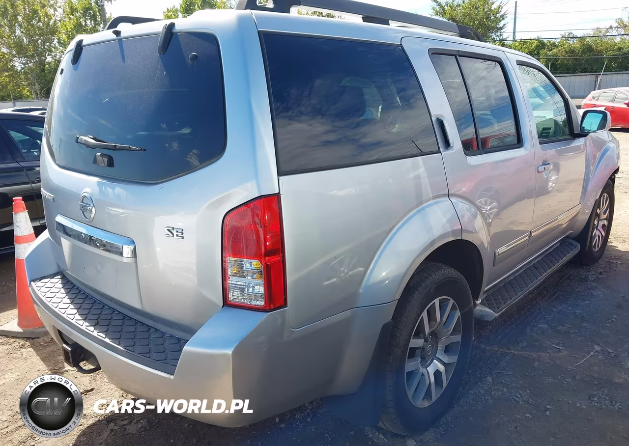 2010 Nissan Pathfinder Le VIN:5N1AR1NBXAC612373 - 4