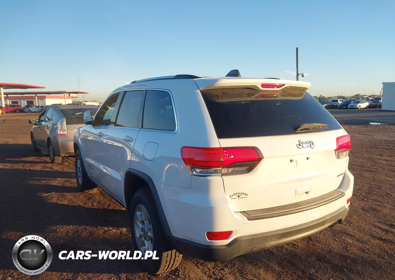 2015 Jeep Grand Cherokee Laredo VIN:1C4RJEAG1FC199662 - 3