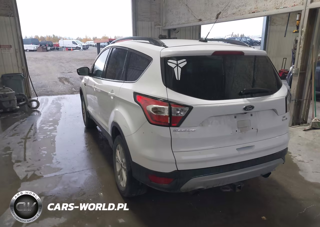2018 Ford Escape Se VIN:1FMCU9GD8JUC61610 - 3